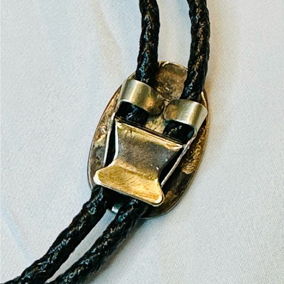 Vintage Hopi Sterling Silver Turquoise Bear Paw Bolo Tie - Picture 4 of 5